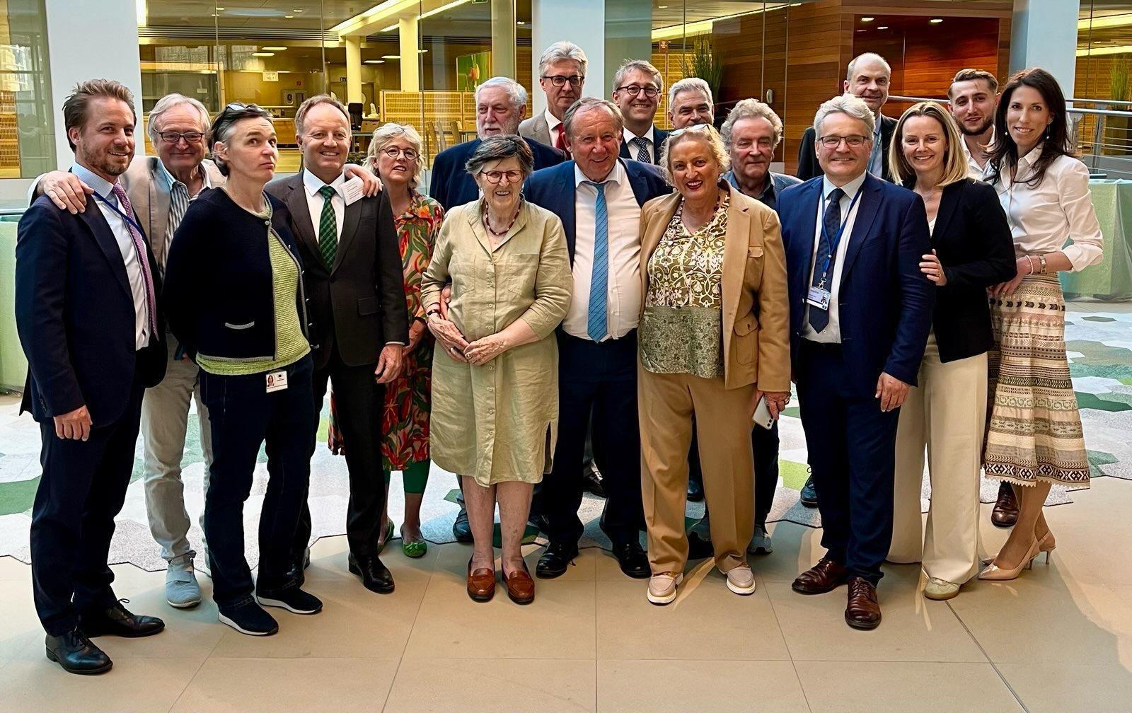 Don’t worry – go farming! Generaldirektor Wolfgang Burtscher trat in den Ruhestand