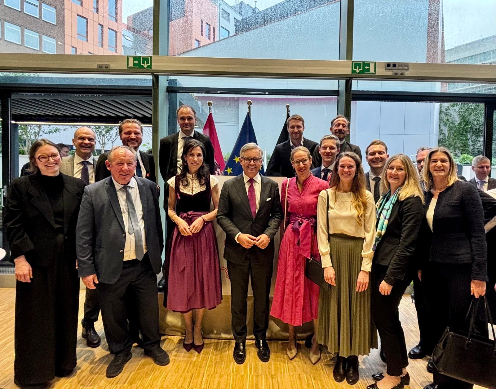 Österreichischer Nationalfeiertag in Brüssel: Premiere im neuen Österreichhaus und ein Schluck Vorarlberg